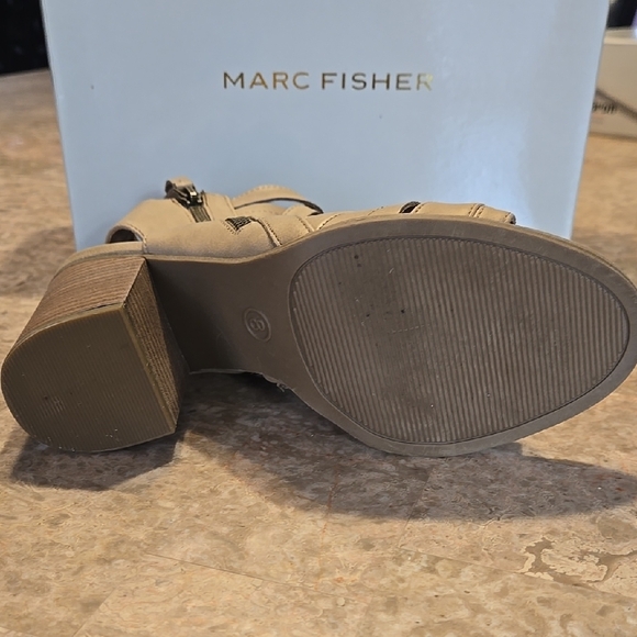 Marc Fisher Tan Heeled Booties with Chunky Heel - Picture 2 of 4